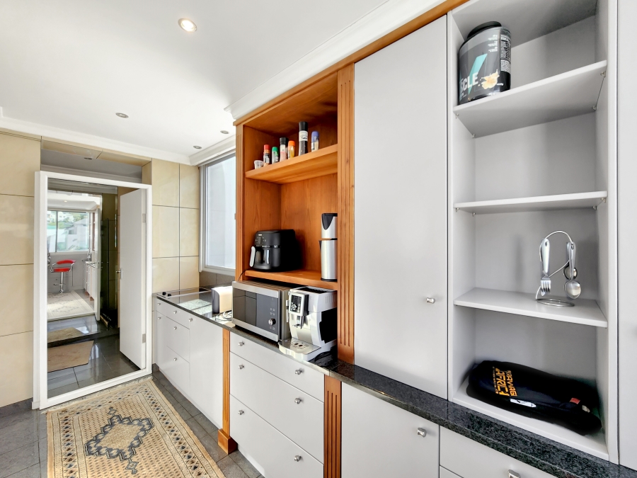 3 Bedroom Property for Sale in Bantry Bay Western Cape